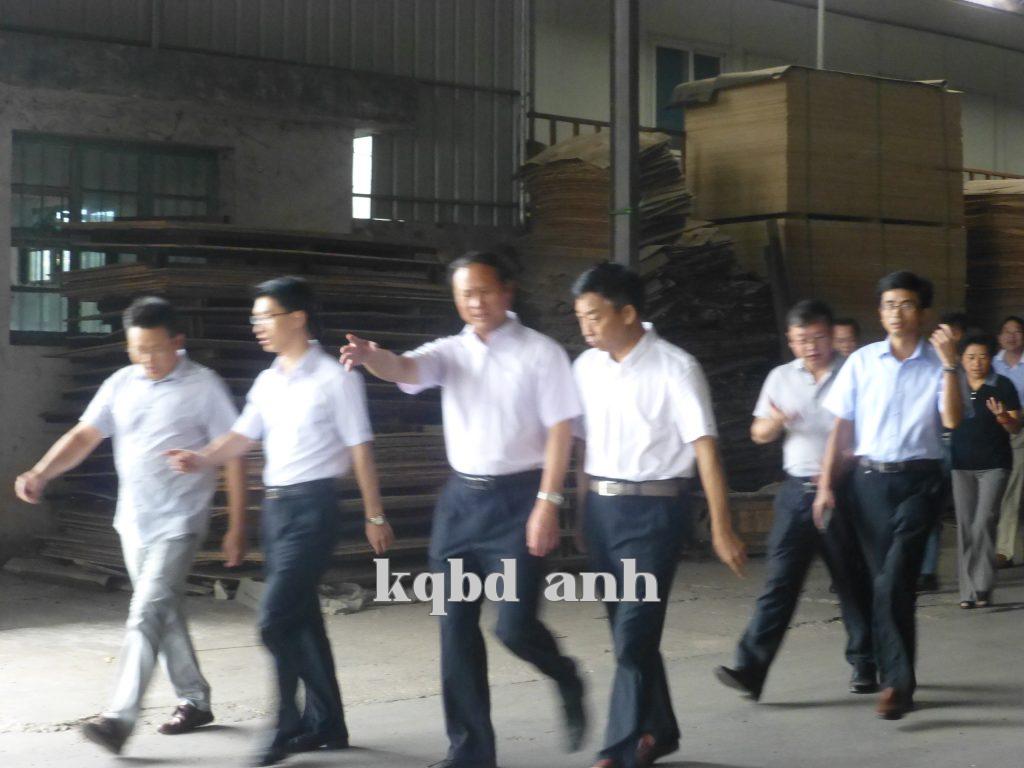 Lãnh đạo thăm quan