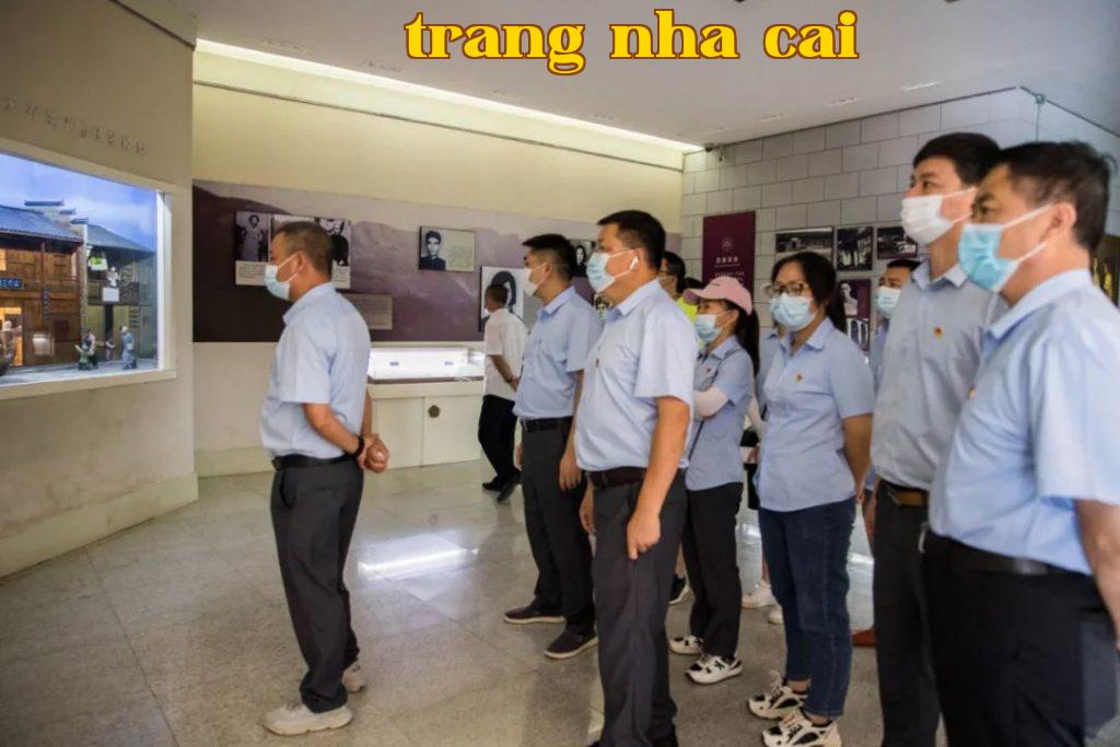Chứng kiến hành trình trăm năm, xây dựng giấc mơ mới | Chi bộ Green Oasis tổ chức hoạt động kỷ niệm 100 năm thành lập Đảng và giáo dục học tập lịch sử đảng.